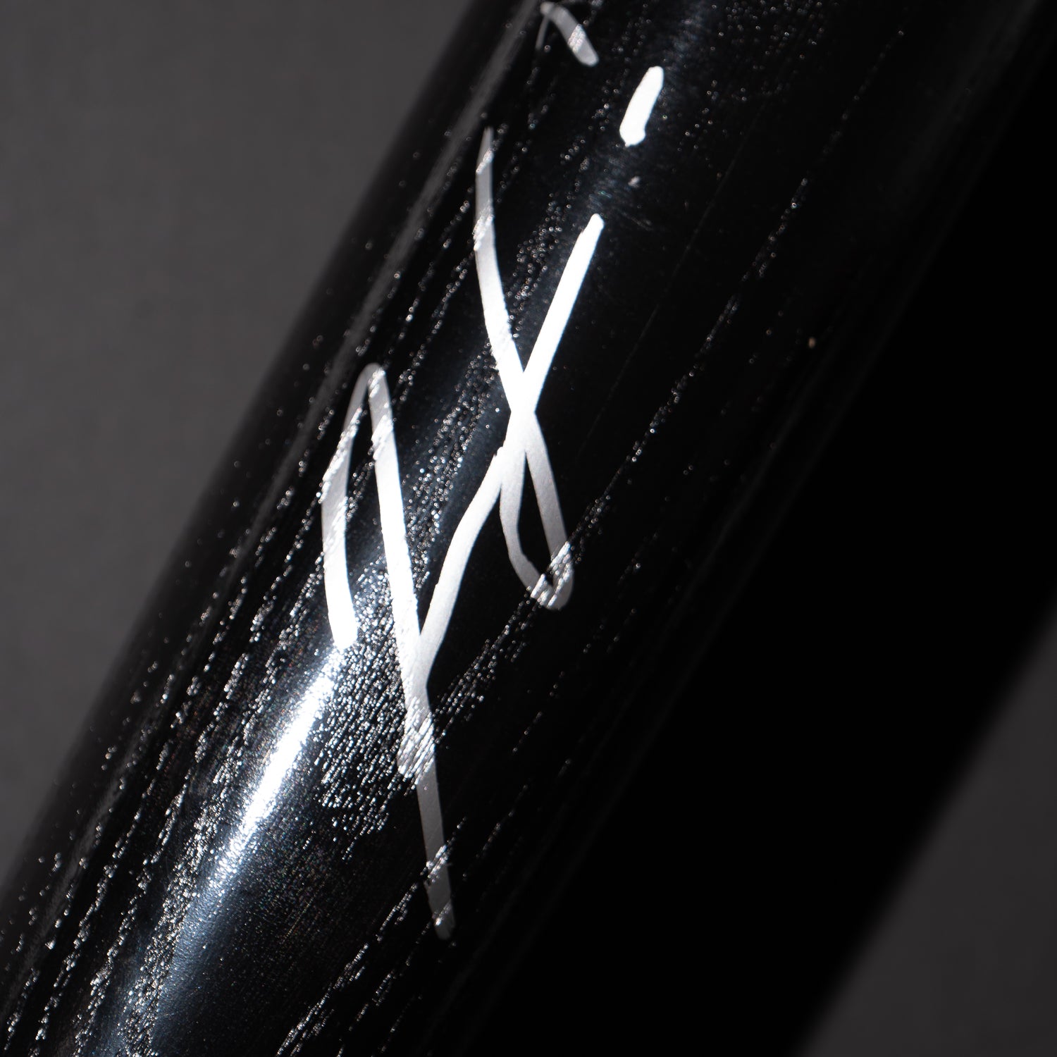 Bat firmado por Ronald Acuña Jr.